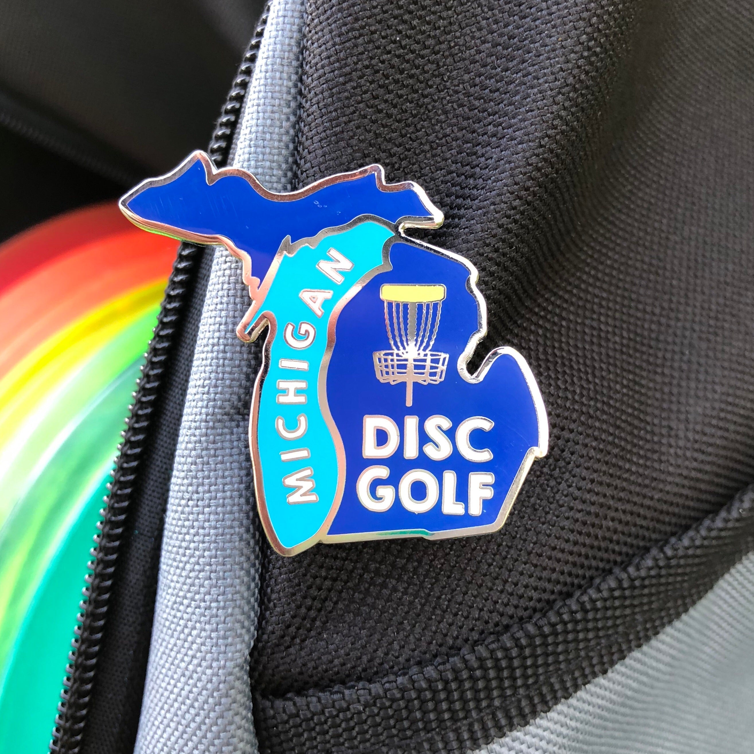 Michigan Disc Golf Pin - Gotta Go Gotta Throw