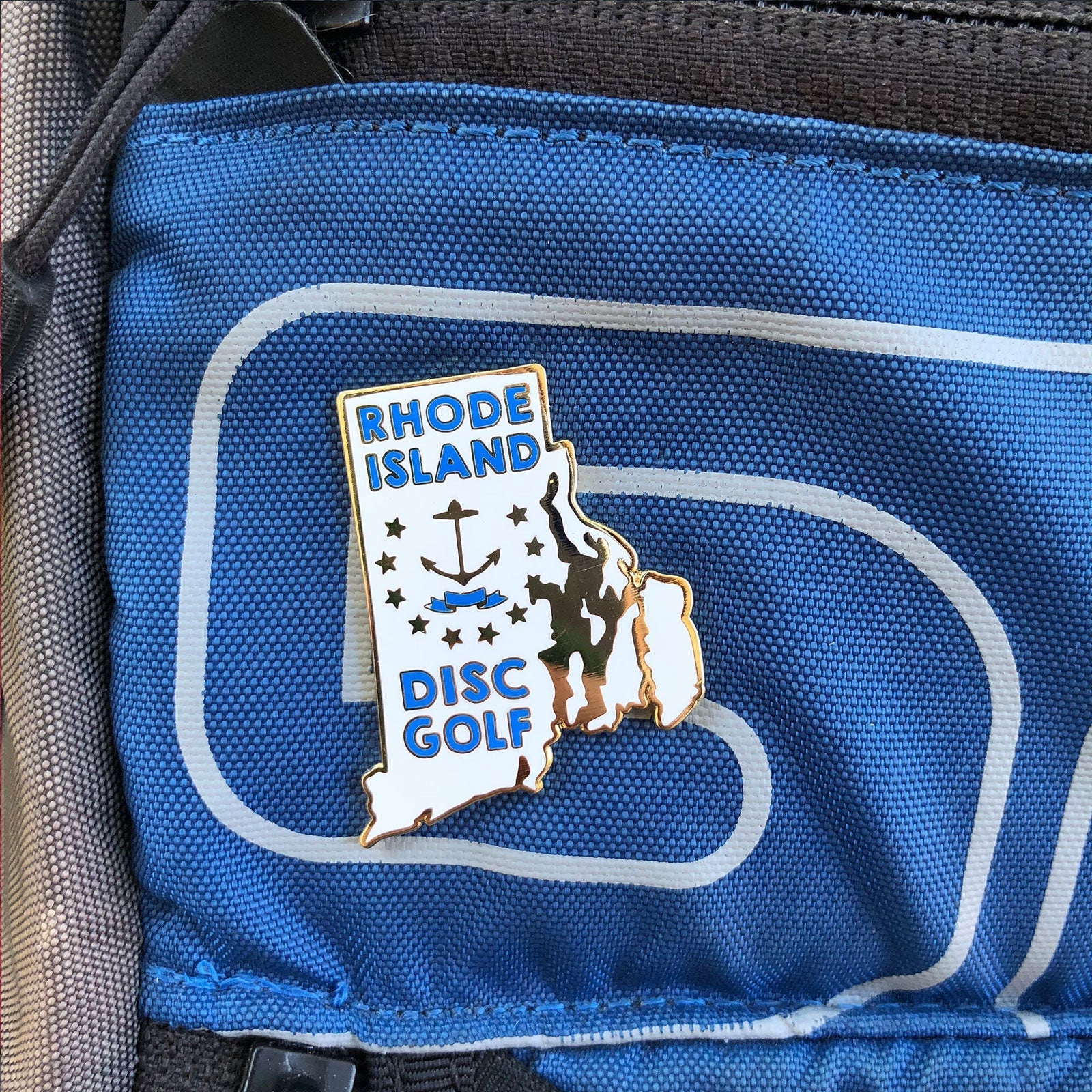 Rhode Island Disc Golf Pin - Gotta Go Gotta Throw